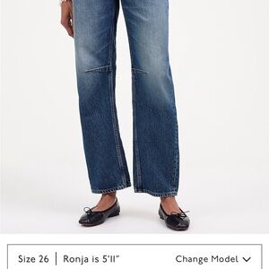 NWT - Madewell Darted Barrel-leg Jean
